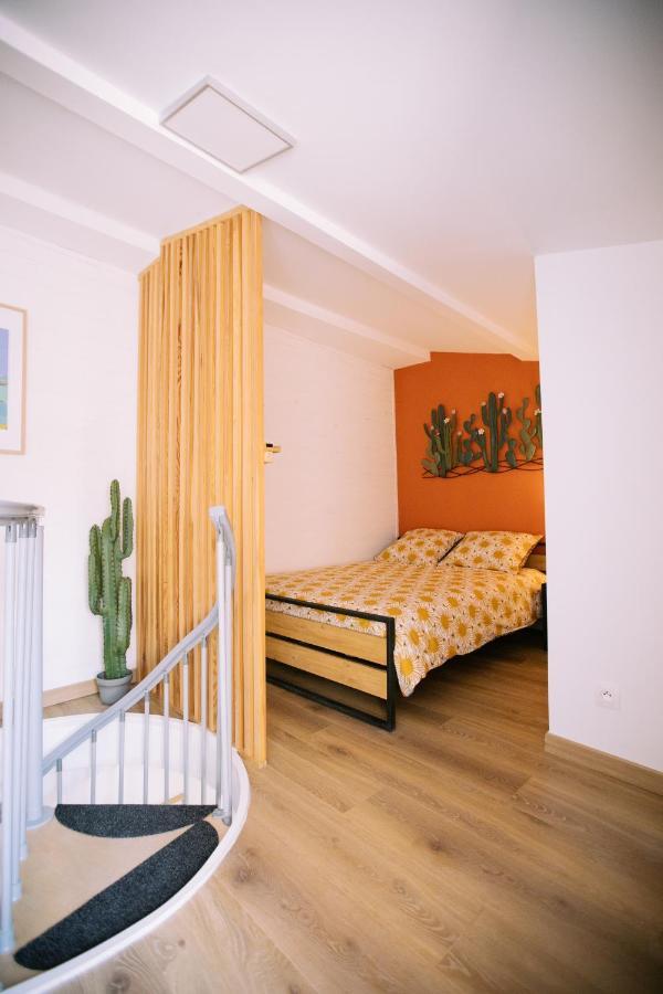 Duplex Avec Terrasse - Hyper-Centre De Toulon Apartment Екстериор снимка